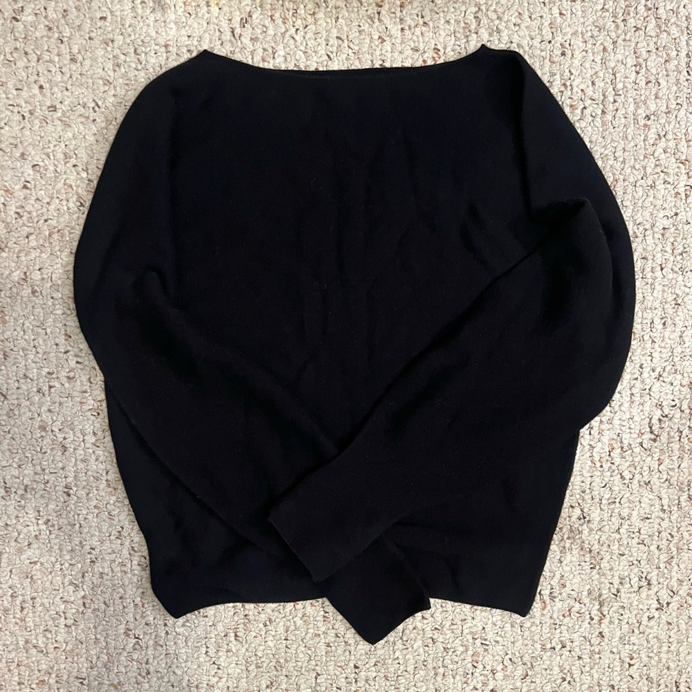 Black Uniqlo 3D-knit boatneck sweater